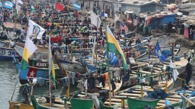 A Ghanaian fishing fleet