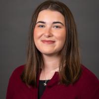 Sarah's headshot
